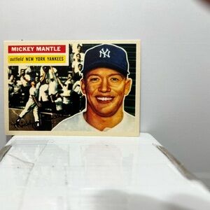 1956 TOPPS MICKEY MANTLE MINT COND. NOVELTY YANKEES Baseball Card.!! PSA Ready!!